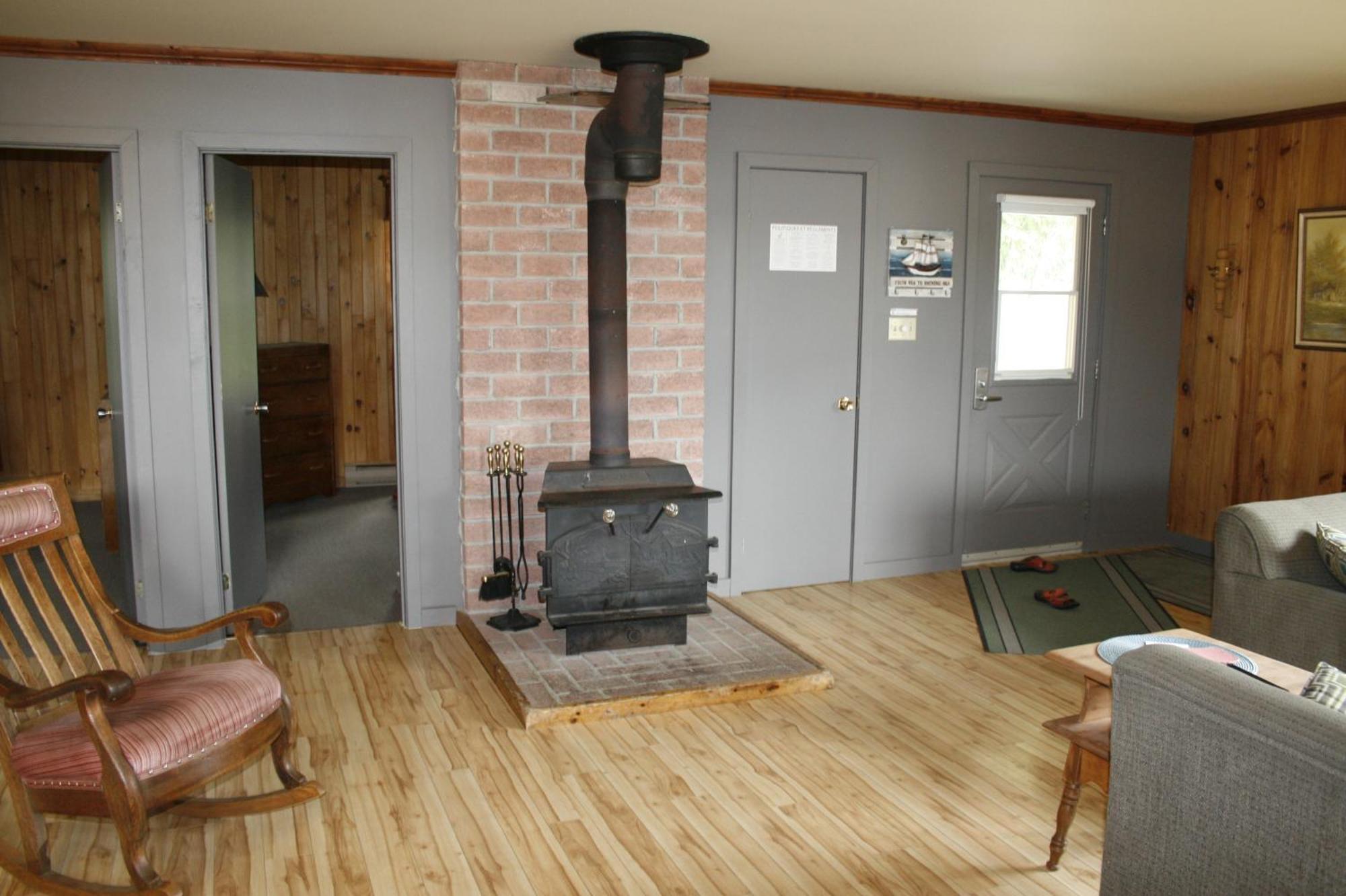 Auberge Et Chalets Sur Le Lac Lac-Mégantic Szoba fotó