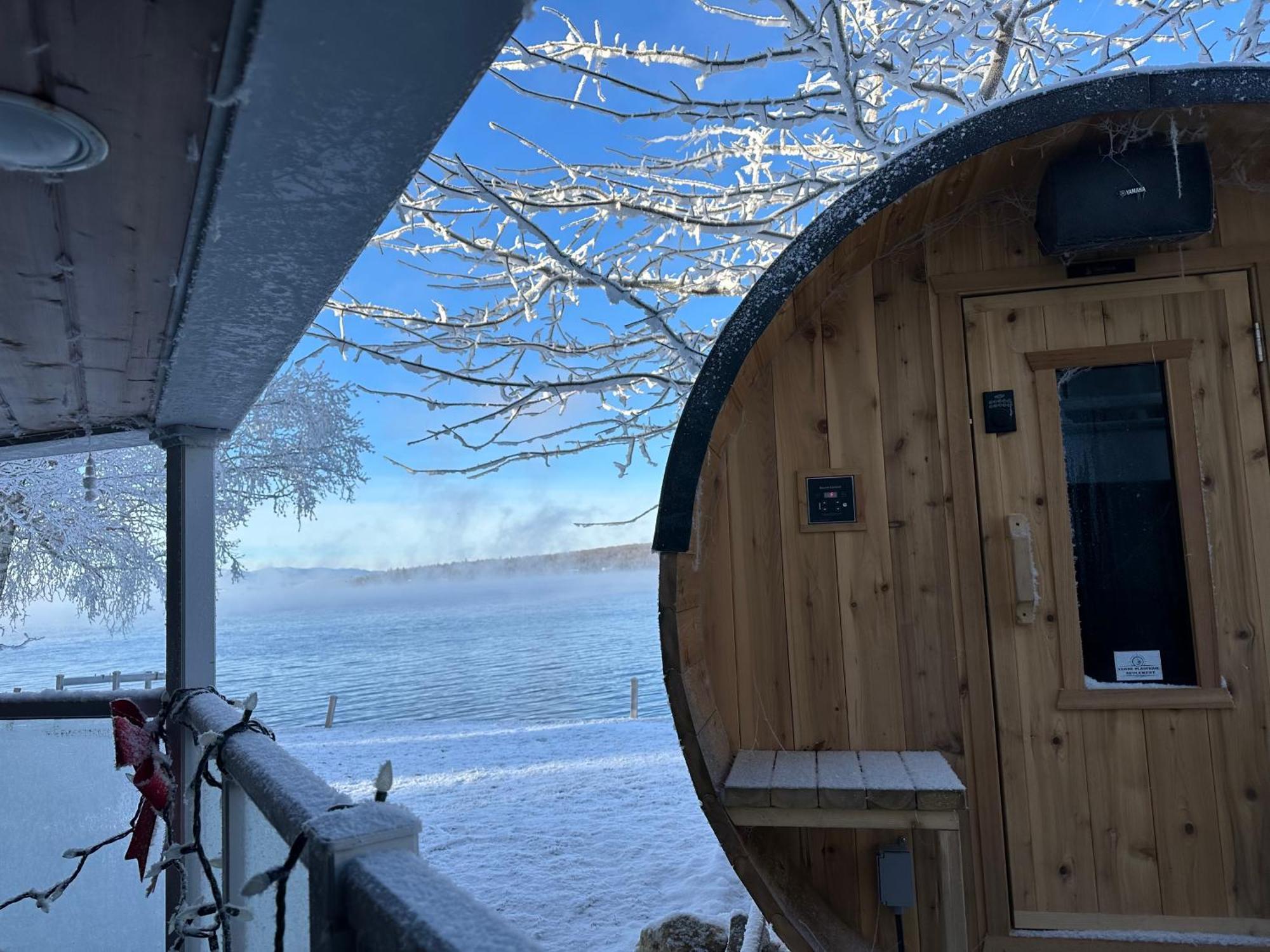 Auberge Et Chalets Sur Le Lac Lac-Mégantic Kültér fotó