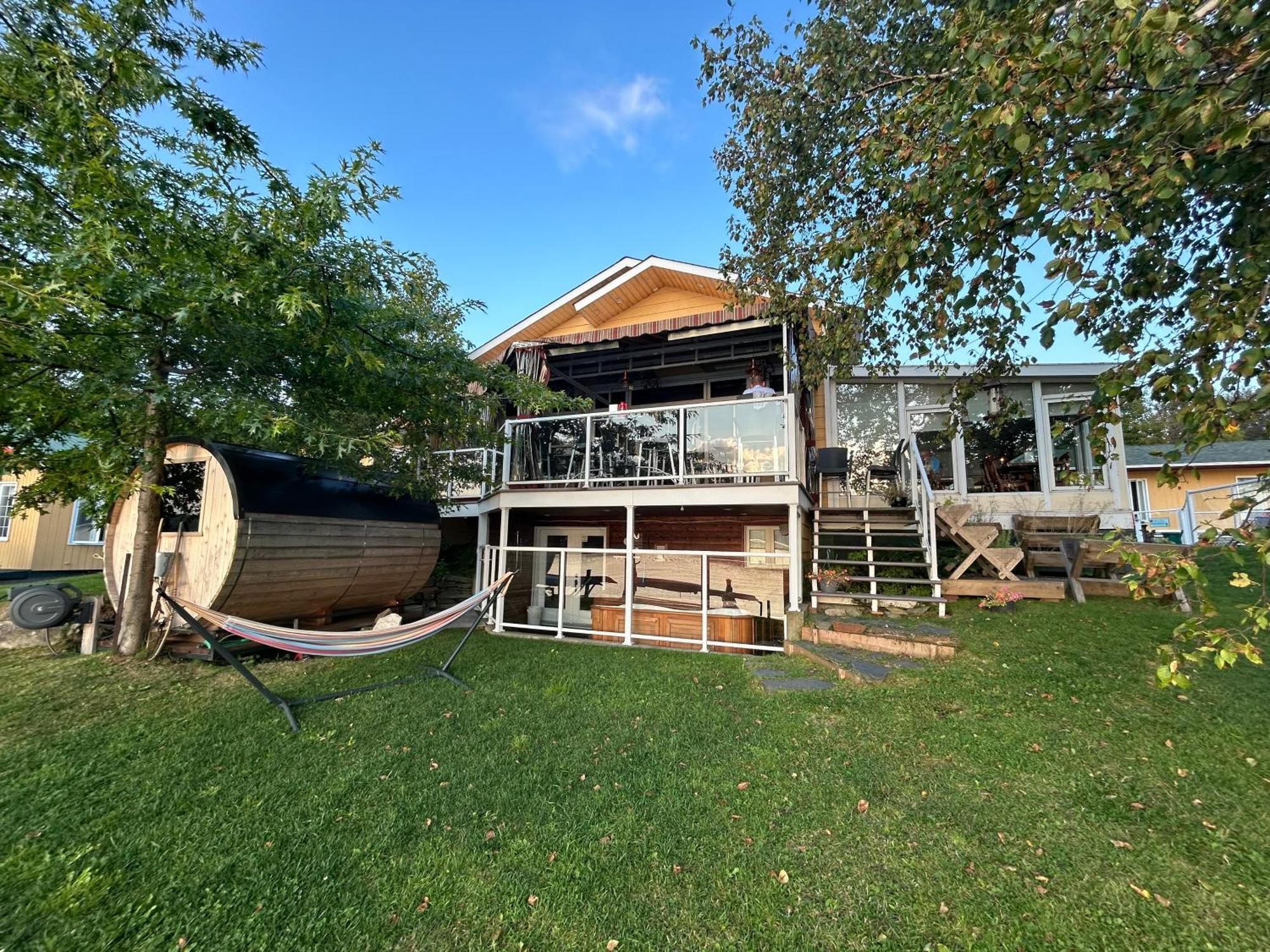 Auberge Et Chalets Sur Le Lac Lac-Mégantic Kültér fotó